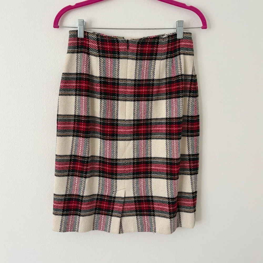 Jones New York Red Cream Green Plaid Button Down Skirt Suit Size 6 - Picture 7 of 10